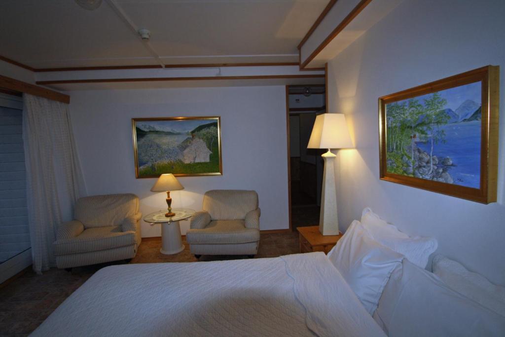 Sunde Fjord Hotel, Free And Easy Parking Solavagen Quarto foto
