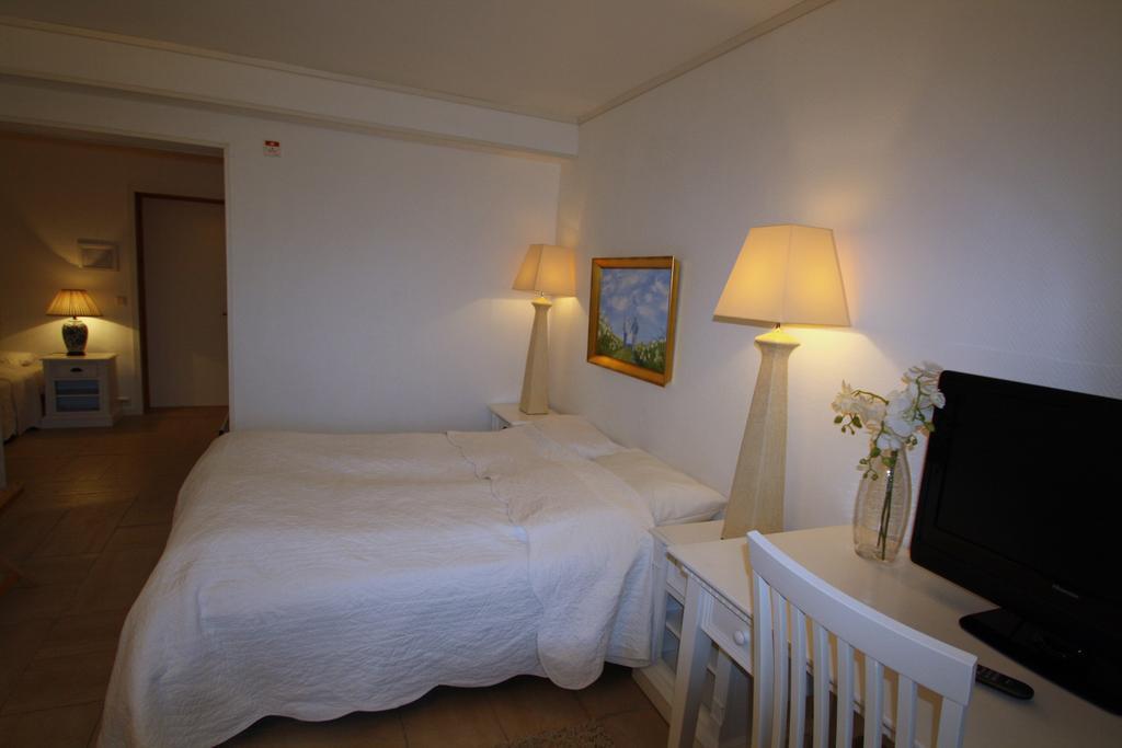 Sunde Fjord Hotel, Free And Easy Parking Solavagen Exterior foto